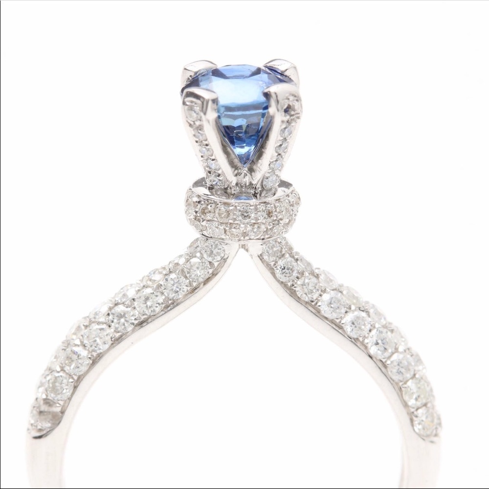 18K White Gold Blue Sapphire & Diamond Ring